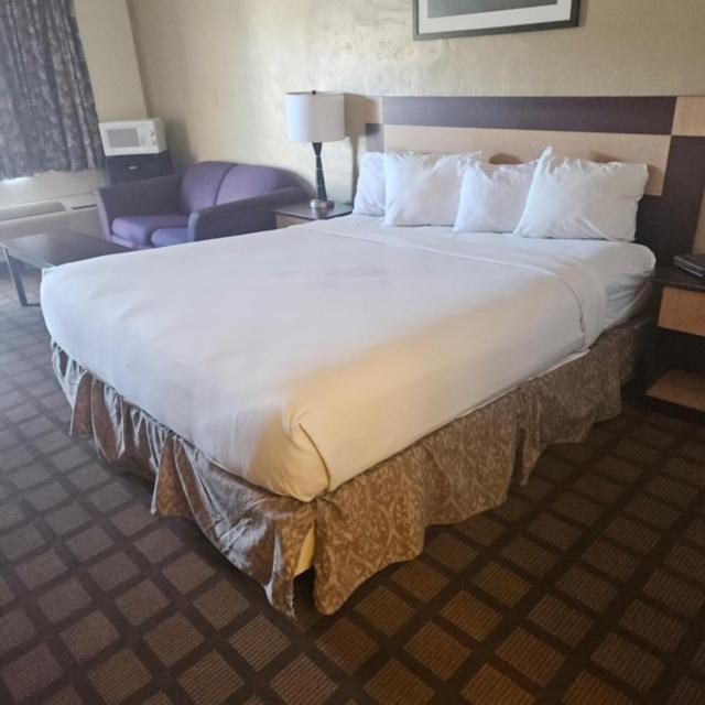 Americas Best Value Inn Wendover Exterior foto